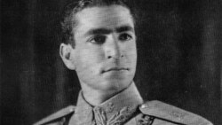 برنامه هفتگی سقوط - قسمت چهارم: اعلیحضرت جوان