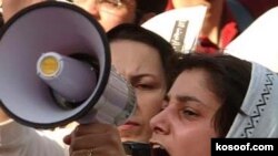 مجله حقوق بشر به دستگیری فعالان زنان نیز پرداخته است