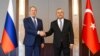 RTürkiyənin xarici işlər naziri Mevlut Çavuşoölu və Rusiyanın xarici işlər naziri  Sergei Lavrov ,Ankara 8 iyun, 2022.