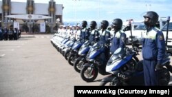 Туристтик милиция. Иллюстрациялык сүрөт.