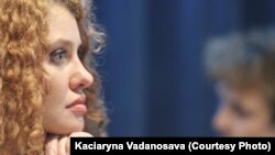 Кацярына Ваданосава адзначала, што яе маці ўжо 74 гады і яна мае мноства хваробаў, падчас вобшуку і допыту ў Менску ў Нэлі Ваданосавай здарыўся інфаркт. Ілюстрацыйнае фота