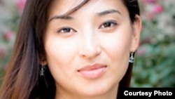 Эрика Марат.