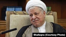 آیت‌الله اکبر هاشمی رفسنجانی از حامیان اصلی دولت حسن روحانی محسوب می‌شود