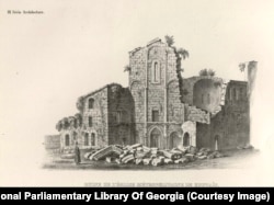 11-րդ դարում կառուցված Բագրատի տաճարը` մեկ այլ դիտանկյունից: Թուրքական արշավանքից մոտ մեկ դար անց` 1770-ին, տաճարի արևելյան մասն ամբողջովին փլուզվել է