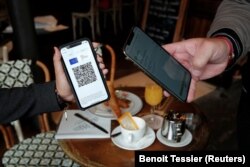 COVID-19 propusnica u Francuskoj