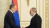 Глава МИД РФ Сергей Лавров (слева) и премьер-министр Армении Никол Пашинян, Ереван, 9 июня 2022 г.