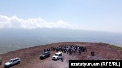 Церемония начала строительства статуи Иисуса Христа и прилегающего к нему комплекса на вершине горы Атис. Котайкская область Армении. 9 июля 2022 г.