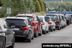 Чарга на беларуска-польскай мяжы. Ілюстрацыйнае фота