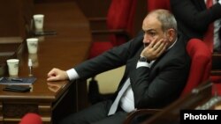 Armenia - Prime Minister Nikol Pashinian attends his government's question-and-answer session in the Armenian parliament, June 14, 2022.