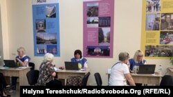 У центрі «Я– Маріуполь» консультують юрист, психолог, терапевт