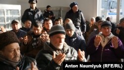 "Кырым теләктәшлеге" утырышына килгән ОМОН көчләре, Судак, 27 гыйнвар 2018