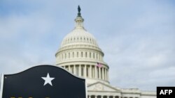 مجلس نمایندگان از رییس جمهوری آمریکا خواسته است تا گام های معنا داری در راستای یافتن و بازگرداندن رابرت لوینسون بردارد.