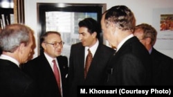 در کنار شاهزاده رضا پهلوی در دیدار با مقام‌های آمریکایی