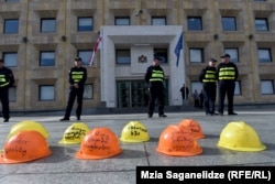 Горняки Ткибули хотят, чтобы им предоставили возможность безопасно работать в шахтах