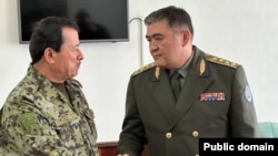 Саймумин Ятимов жана Камчыбек Ташиев. Баткен. 4-декабрь, 2024-жыл.