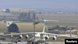 هواپیمای ایلوشین ایرانی که روز ۲۵ اسفند مجبور به فرود در دیاربکر شد.