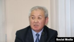 Бакыт Секимов.