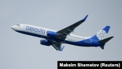  «Բելավիա» ավիաընկերության օդանավը թռիչքի ժամանակ, արխիվ