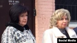 Qırım, Aqmescit (soldan sağğa) Ukraina Yuqarı Radasınıñ insan aqlarından vekâletlisi Valeriya Lutkovskaya ve Rusiye ombudsmeni Tatyana Moskalkova vekillerinen, 2016 senesi dekabr 26 künü