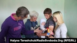 Родина Хомичів потребує кращих умов для тимчасового проживання