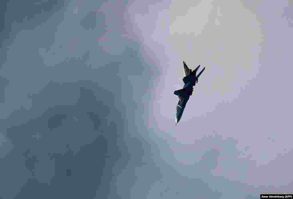 مسکو می&zwnj;گوید &laquo;گروه&zwnj;های تروریستی&raquo; در محل حضور دارند و حملات نیز برای مقابله با آن&zwnj;ها صورت می&zwnj;گیرد. سفیر روسیه در سازمان ملل می&zwnj;گوید &laquo;تروریست&zwnj;ها آن&zwnj;جا هستند و ارتش سوریه در حال نبرد با آن&zwnj;هاست&raquo;. 