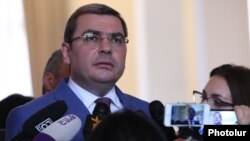 Armenia -- Davit Ananian, the head of the State Revenue Committee, speaks to journalists in Yerevan, April 11, 2019.