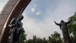 Diňle: Aşgabat Ikinji Jahan urşy barada soň açylan faktlara göz ýumýar - ýaşaýjylar