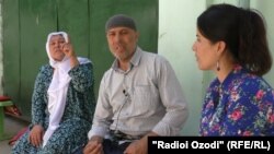 Лаҳзае аз суҳбати сарвинози Рӯҳуллоҳ бо волидони Сорбон