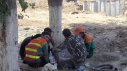 Täze gurulýan Darganatada gurluşykçylar 5 aý bäri aýlyklaryny alyp bilmeýär