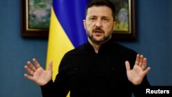 Серед причин недовіри до Зеленського респонденти найчастіше висловлювали незадоволення корупцією і війною, зазначили у КМІС