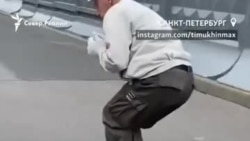 73-летний скейтбордист разъезжает по Петербургу