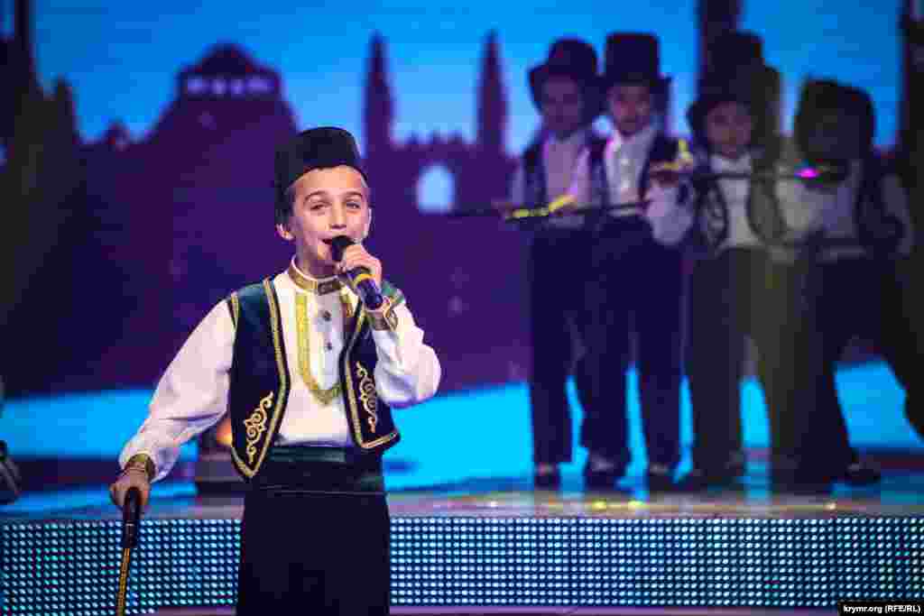 Yarışta diplom qazanğan Server Karabayev