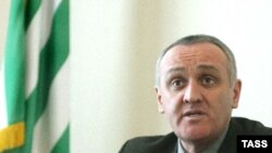 Это уже пятое покушение на Александра Анкваба