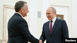 ՌԴ նախագահ Վլադիմիր Պուտինն ընդունում է ԱՄՆ նախագահի հատուկ բանագնաց Սթիֆ Ուիթքոֆին, Մոսկվա, 25-ը ապրիլի, 2025թ.