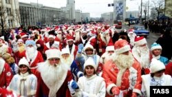 حضور چشم گیر مردم در جشن های سال نو میلادی