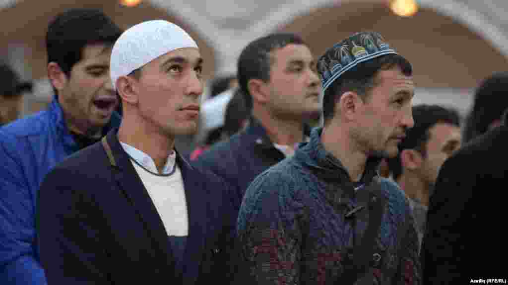 Гаеткә килүчеләрнең күбесенең йокысы туймаган иде, авызлары ачылды