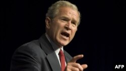 جرج بوش گفته است که دو استان آبخازيا و اوستيای جنوبی همچنان بخشی از خاک گرجستان هستند. (عکس از AFP)