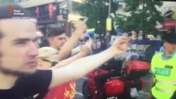 У Празі освистали «Нічних вовків» (відео)