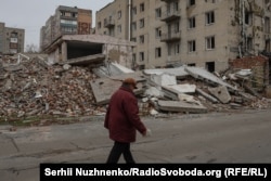 Подавати заяви на субсидію на оренду житла можуть переселенці, чиє житло або залишилося на окупованих територіях, або пошкоджене чи зруйноване. Покровськ, Донецька область, листопад 2024 року