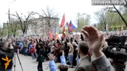 У Луганську проросійські активісти проводять «народний сход»