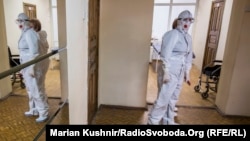 За даними МОЗ, 1 701 хворого на COVID-19 госпіталізували, 3 104 – виписали з лікарень