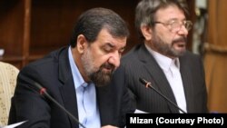 حمایت محسن رضایی، دبیر مجمع تشخیص مصلحت از افزایش قیمت بنزین تکذیب شده است. 