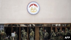 К гражданам сегодня обратился и глава Совбеза Южной Осетии Анатолий Плиев, который сообщил о том, что оперативная обстановка в республике находится под контролем