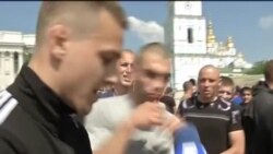 Зібрані відеоматеріали про побиття журналістів 18 травня