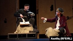 "Җилкәнсезләр"дән күренеш