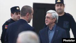 Экс-президент Армении Серж Саргсян в суде, 25 февраля 2020 г.