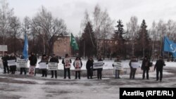 Чарада катнашучылар