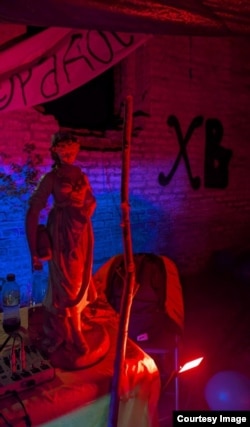 Пасха в руинах - свет не подкачал