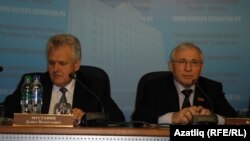 Данил Мостафин (С) һәм Разил Вәлиев (У).