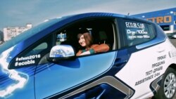 Сучасні еко-тренди: журналісти Радіо Свобода протестували електромобіль на дорогах Києва (відео)